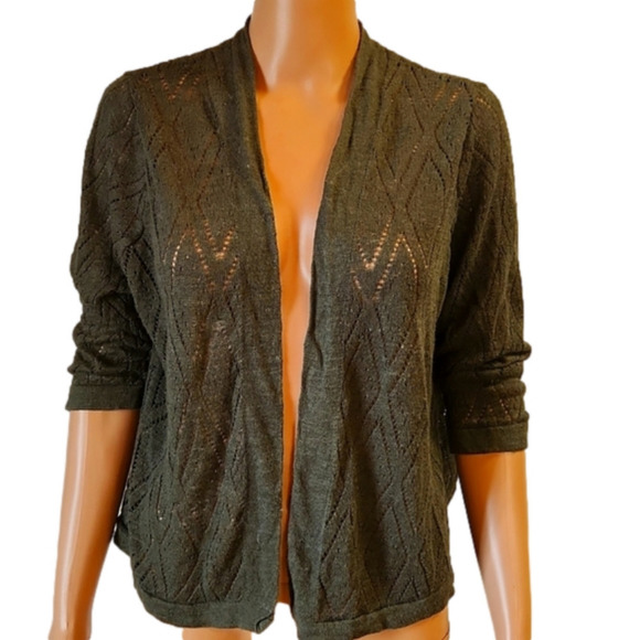 croft & barrow Sweaters - 𝅺Croft & Barrow little throw on sweater (code-P104)